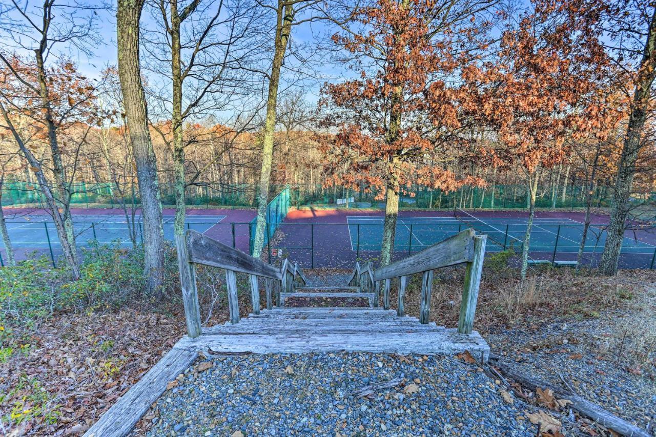 Pocono Retreat, 1 Mi To State Park And Ski Access! Tannersville Eksteriør billede